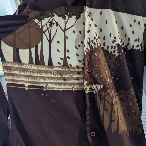 Unique 70's coffee bean button down - Picture 3 of 3